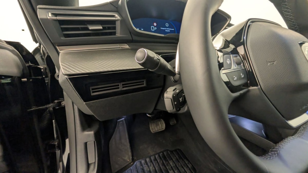 PEUGEOT 508 SW BlueHDi 130 ch S S EAT8 Allure - ref: 1-353743 - Photo 19