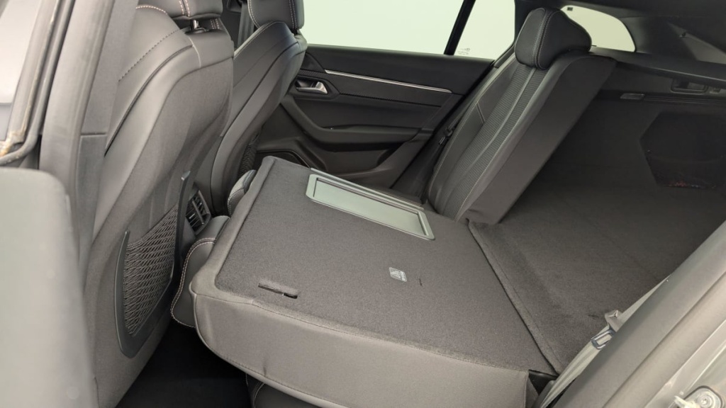 PEUGEOT 508 SW BlueHDi 130 ch S S EAT8 Allure - ref: 1-353744 - Photo 12