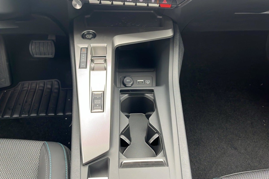 PEUGEOT 308 SW BlueHDi 130ch S S EAT8 Allure - ref: 1-353752 - Photo 17