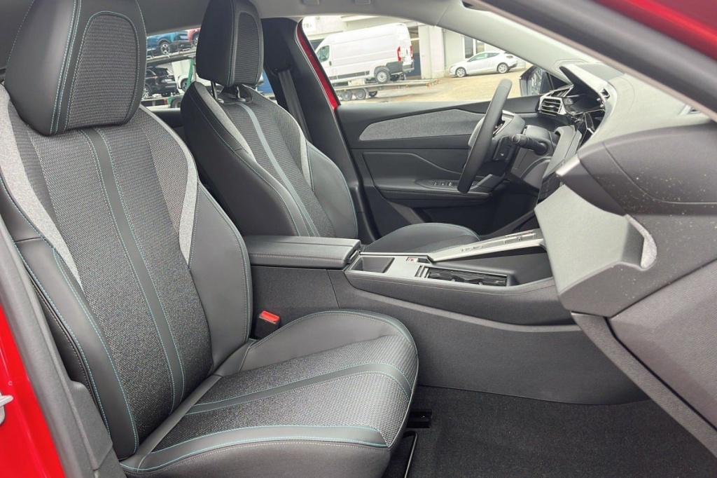 PEUGEOT 308 SW BlueHDi 130ch S S EAT8 Allure - ref: 1-353752 - Photo 9