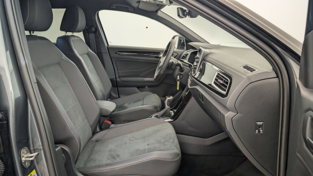 VOLKSWAGEN T-Roc 2.0 TDI 150 START STOP DSG7 R-LINE - ref: 1-353757 - Photo 9