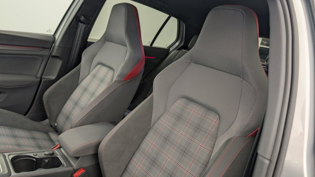 VOLKSWAGEN Golf 2.0 TSI 245 DSG7 GTI - ref: 1-353805 - Photo 16