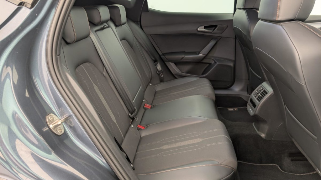 CUPRA Formentor 1.4 e-HYBRID 204 ch DSG6 V - ref: 1-354227 - Photo 10