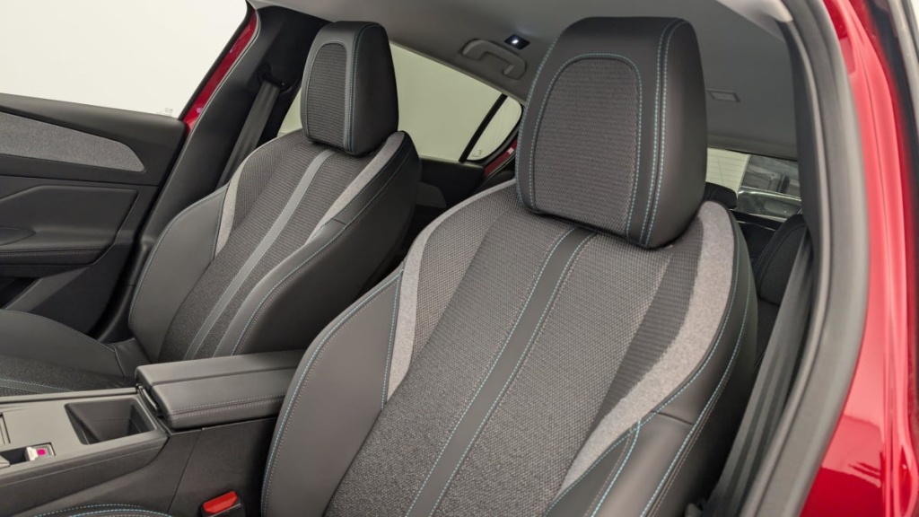 PEUGEOT 308 BlueHDi 130ch S S EAT8 Allure - ref: 1-354334 - Photo 16