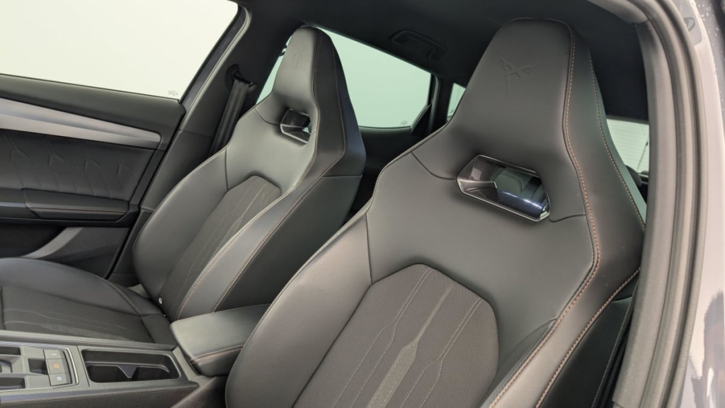 CUPRA Formentor 1.4 e-HYBRID 204 ch DSG6 V - ref: 1-354419 - Photo 15