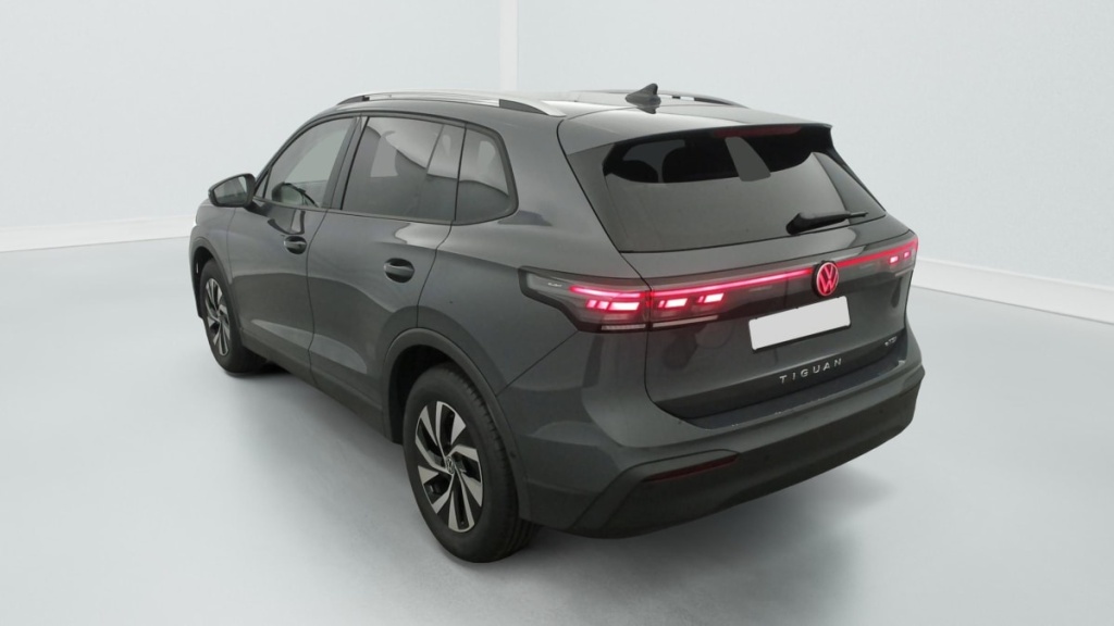 VOLKSWAGEN Tiguan 1.5 eTSI 150CV DSG7 LIFE PLUS - ref: 1-354554 - Photo 5