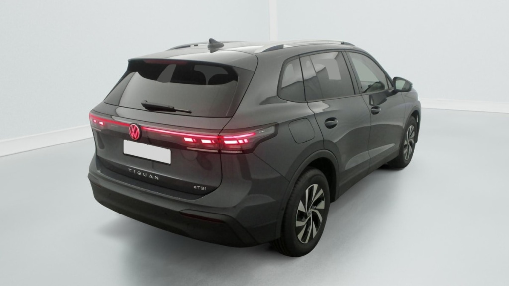 VOLKSWAGEN Tiguan 1.5 eTSI 150CV DSG7 LIFE PLUS - ref: 1-354554 - Photo 7
