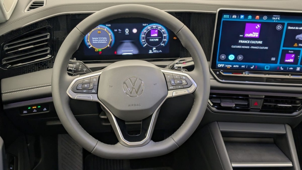 VOLKSWAGEN Tiguan 1.5 eTSI 150CV DSG7 LIFE PLUS - ref: 1-354567 - Photo 14