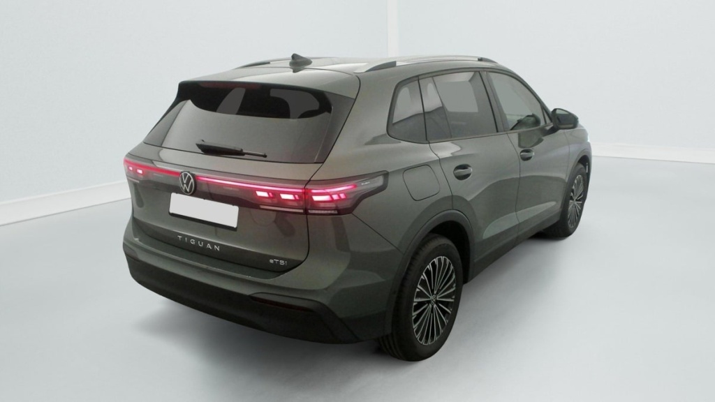 VOLKSWAGEN Tiguan 1.5 eTSI 150CV DSG7 LIFE PLUS - ref: 1-354596 - Photo 10