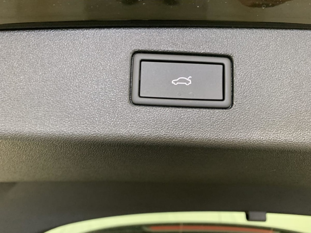 VOLKSWAGEN Tiguan 1.5 eTSI 150CV DSG7 LIFE PLUS - ref: 1-354628 - Photo 17