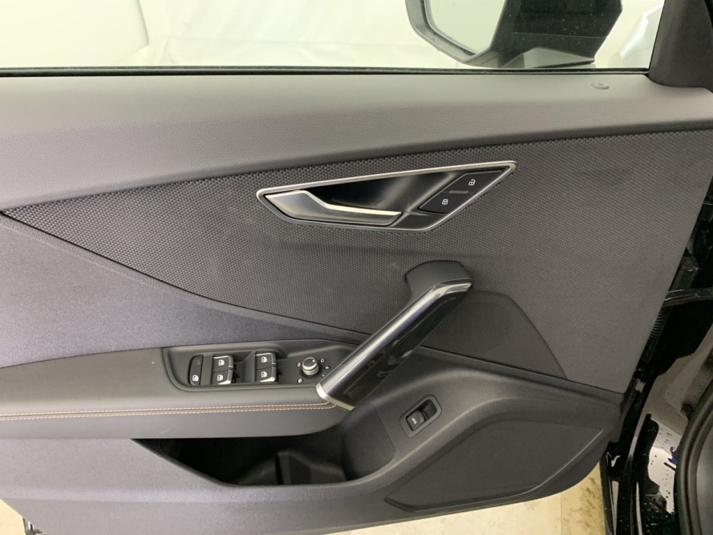 AUDI Q2 35 TDI 150 S tronic 7 Design - ref: 1-354749 - Photo 19