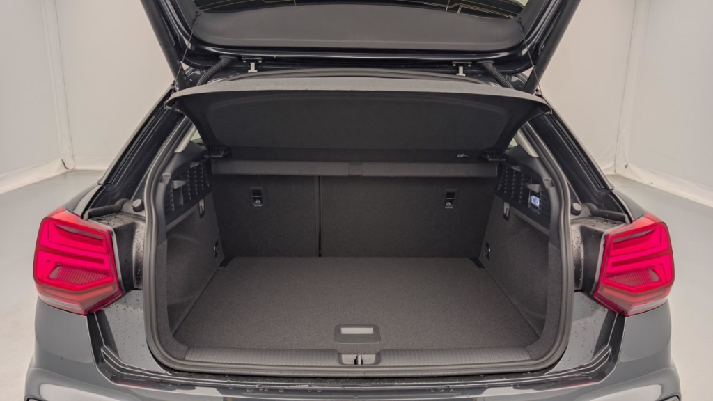 AUDI Q2 35 TDI 150 S tronic 7 Design - ref: 1-354751 - Photo 11