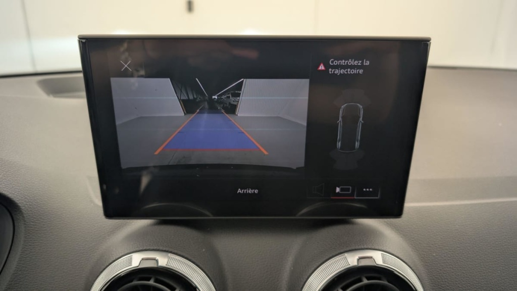 AUDI Q2 35 TDI 150 S tronic 7 Design - ref: 1-354751 - Photo 18