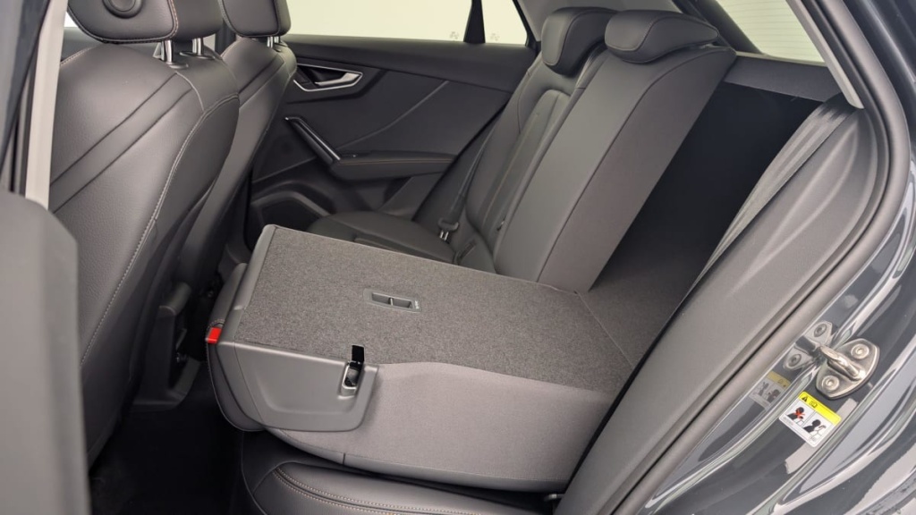 AUDI Q2 35 TDI 150 S tronic 7 Design - ref: 1-354752 - Photo 12