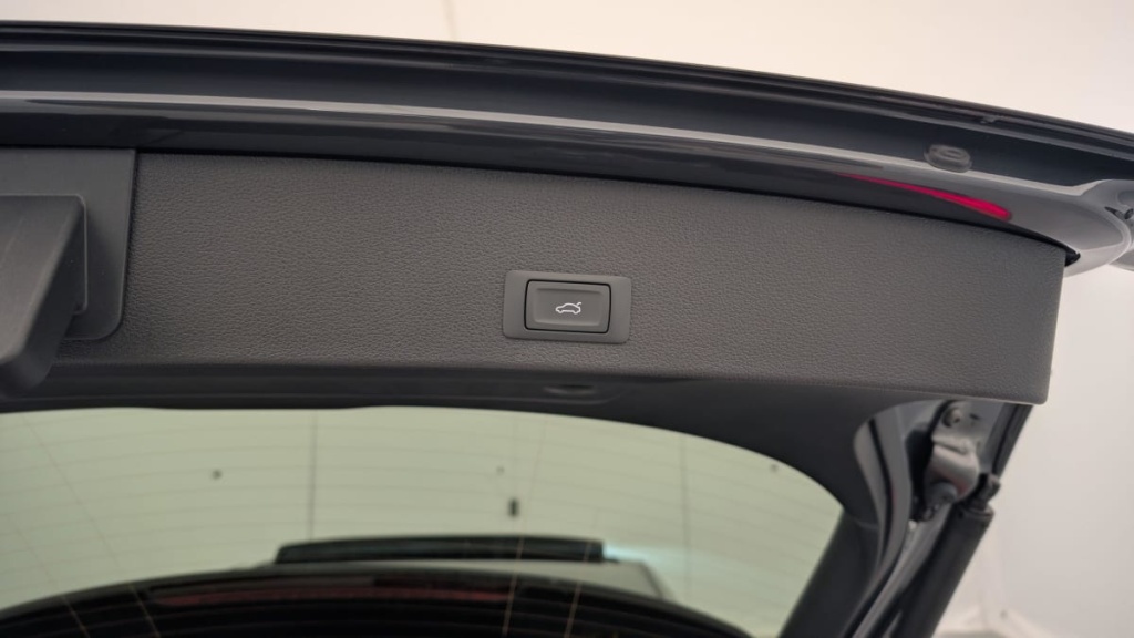 AUDI Q2 35 TDI 150 S tronic 7 Design - ref: 1-354752 - Photo 20