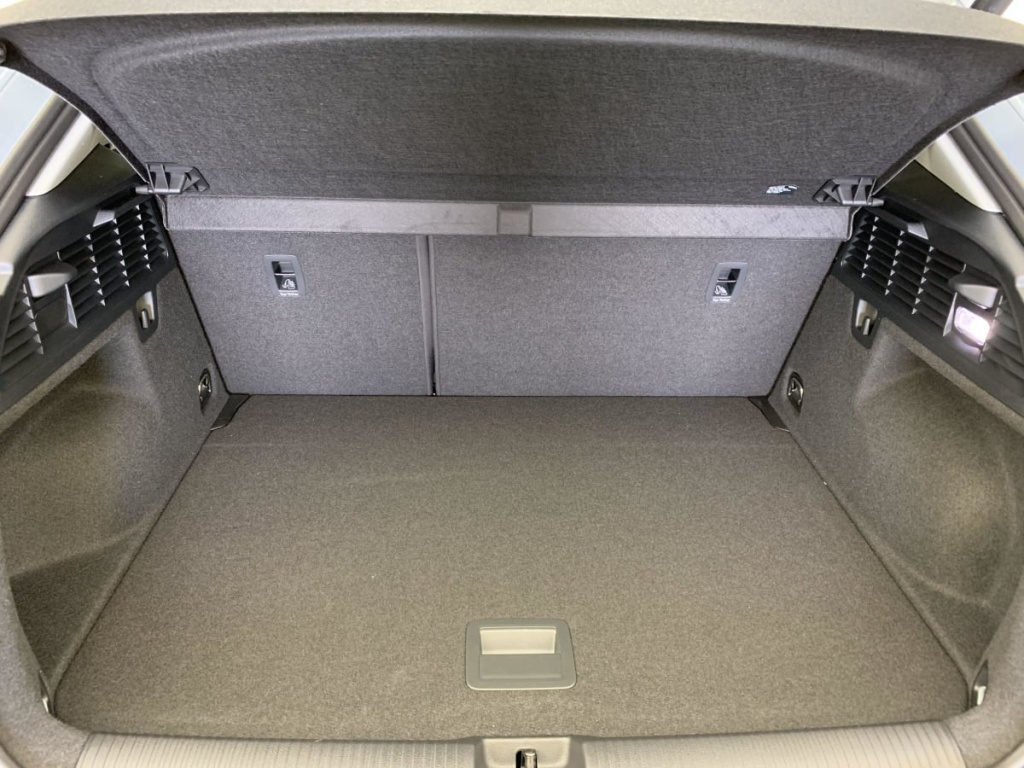 AUDI Q2 35 TDI 150 S tronic 7 Design - ref: 1-354754 - Photo 11