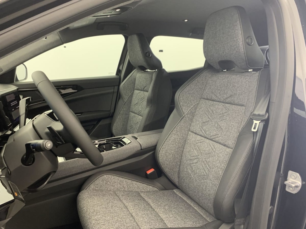 RENAULT Austral FULL HYBRID E-TECH 200 CH EVOLUTION - ref: 1-355055 - Photo 14