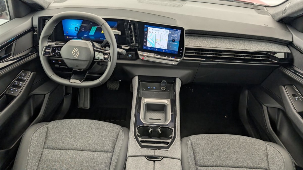 RENAULT Austral FULL HYBRID E-TECH 200 CH EVOLUTION - ref: 1-355067 - Photo 13