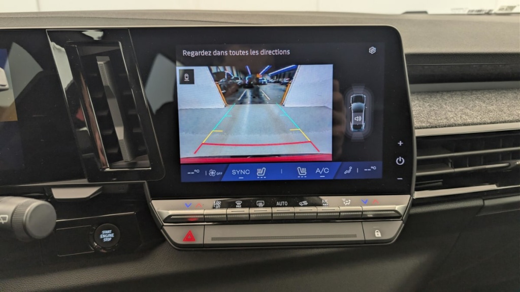 RENAULT Austral FULL HYBRID E-TECH 200 CH EVOLUTION - ref: 1-355067 - Photo 18