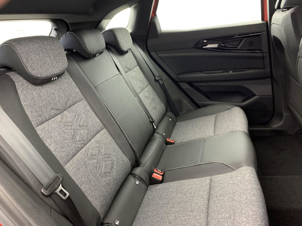 RENAULT Austral FULL HYBRID E-TECH 200 CH EVOLUTION - ref: 1-355083 - Photo 10