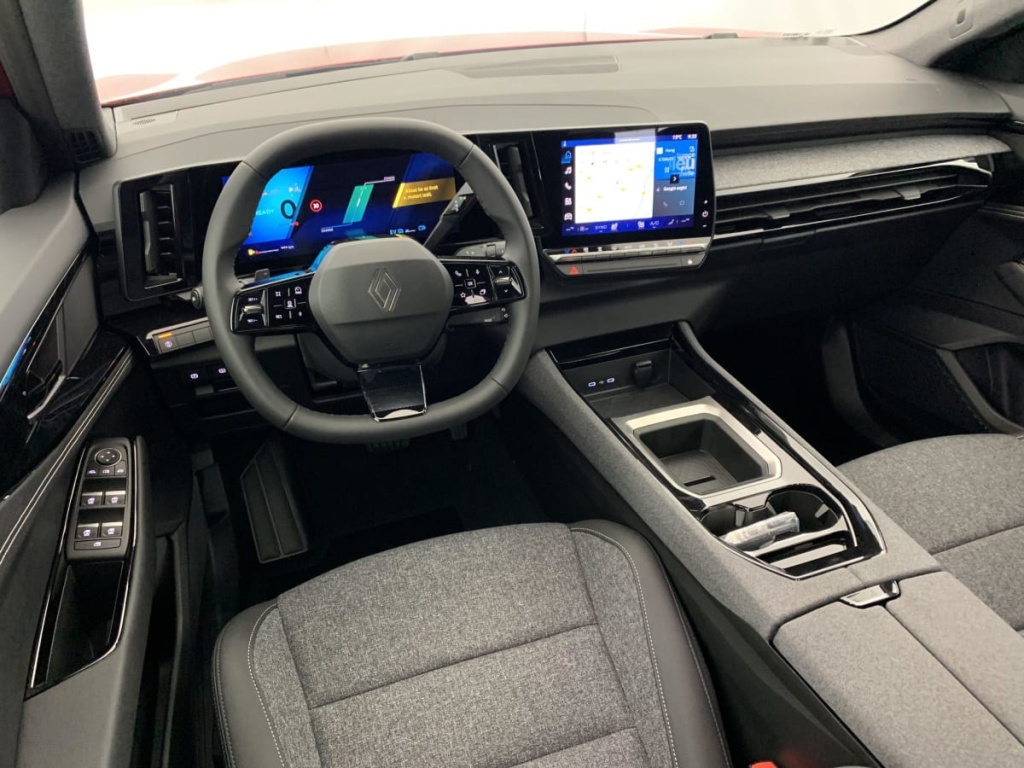 RENAULT Austral FULL HYBRID E-TECH 200 CH EVOLUTION - ref: 1-355083 - Photo 14