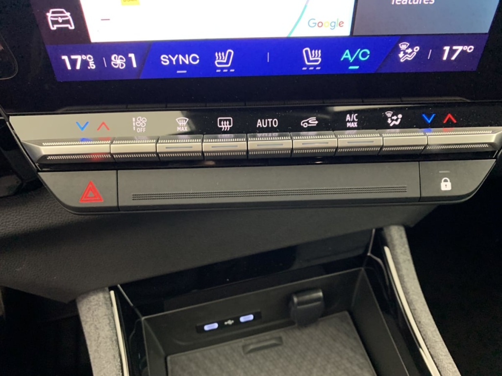 RENAULT Austral FULL HYBRID E-TECH 200 CH EVOLUTION - ref: 1-355083 - Photo 18