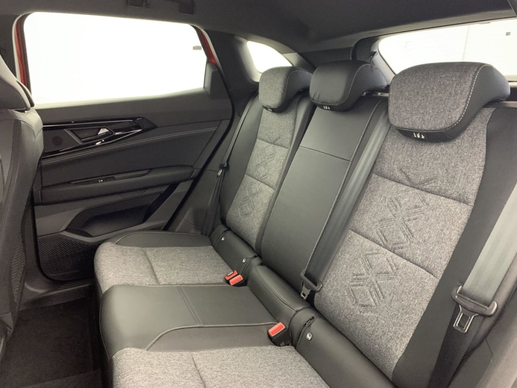 RENAULT Austral FULL HYBRID E-TECH 200 CH EVOLUTION - ref: 1-355083 - Photo 19