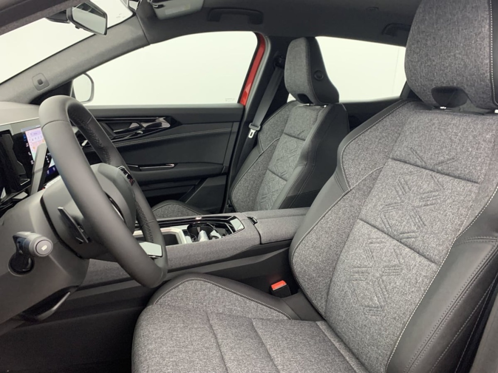 RENAULT Austral FULL HYBRID E-TECH 200 CH EVOLUTION - ref: 1-355083 - Photo 20