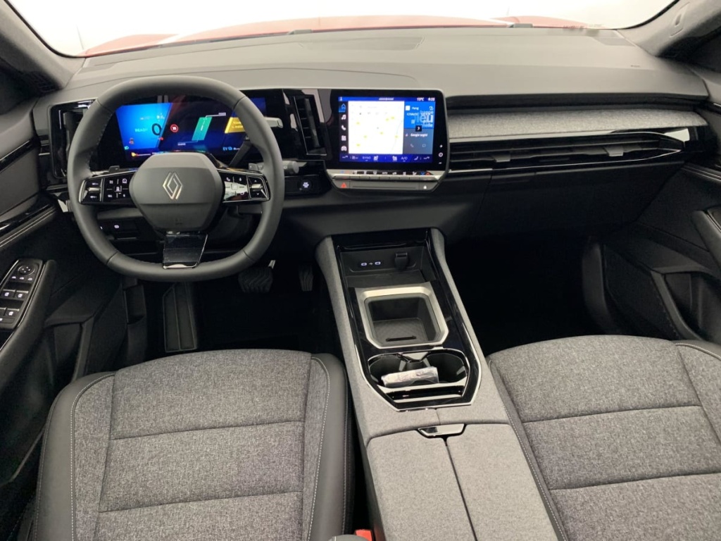 RENAULT Austral FULL HYBRID E-TECH 200 CH EVOLUTION - ref: 1-355085 - Photo 13