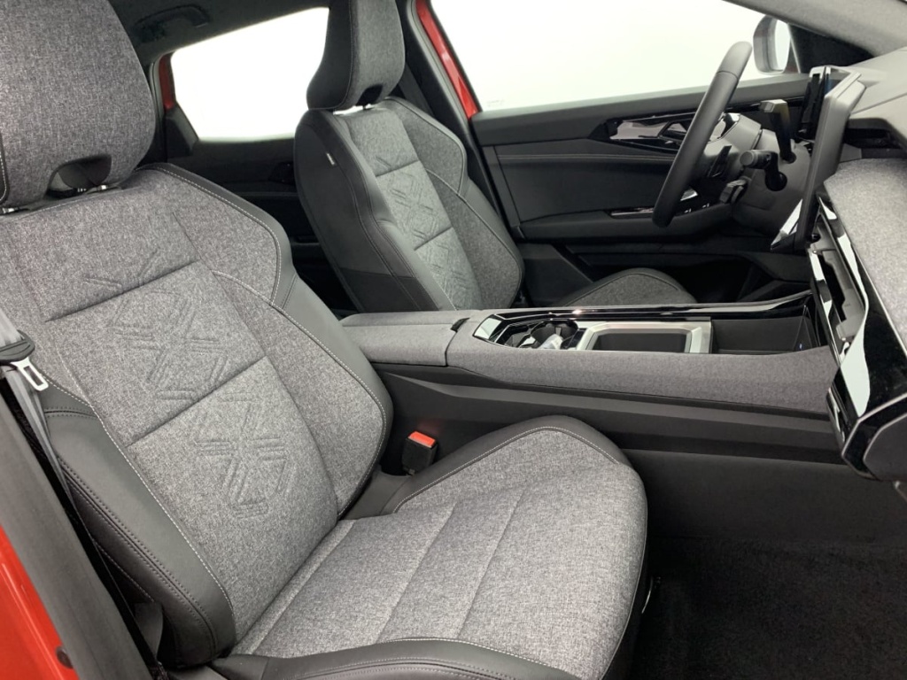 RENAULT Austral FULL HYBRID E-TECH 200 CH EVOLUTION - ref: 1-355085 - Photo 9