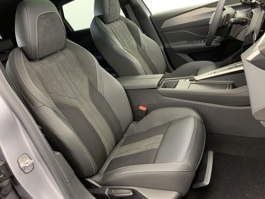 PEUGEOT 308 SW Hybrid 145 e-DCS6 GT - ref: 1-355130 - Photo 9