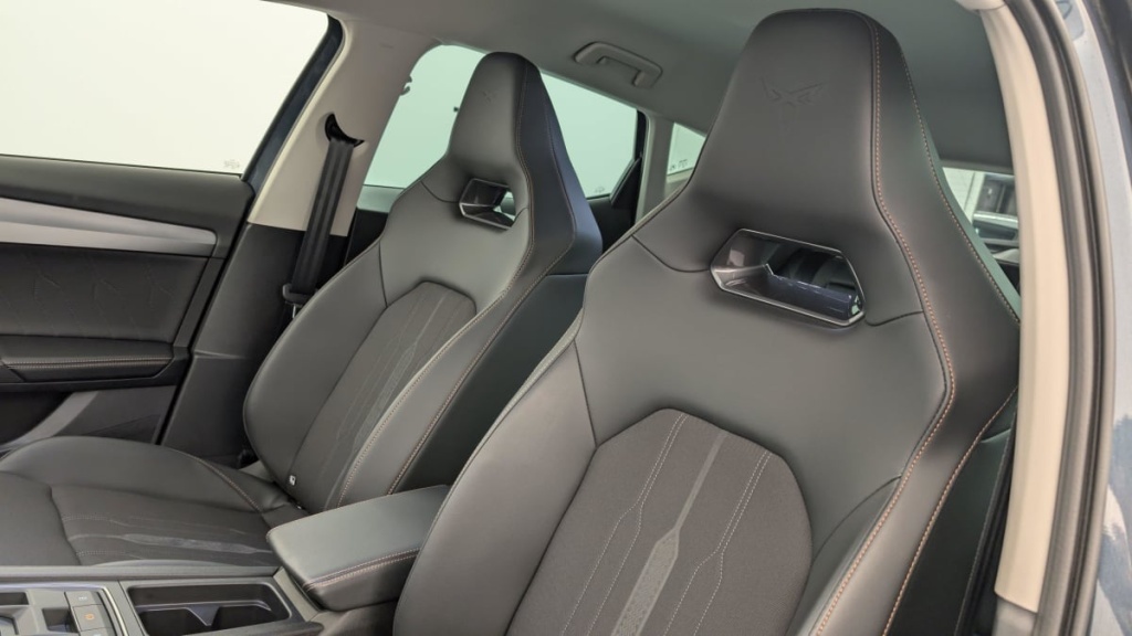 CUPRA Formentor 1.4 e-HYBRID 204 ch DSG6 V - ref: 1-355175 - Photo 16