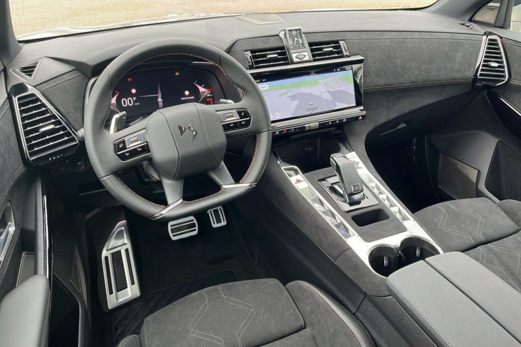 DS DS7 BlueHDi 130 EAT8 Pallas - ref: 1-355375 - Photo 13