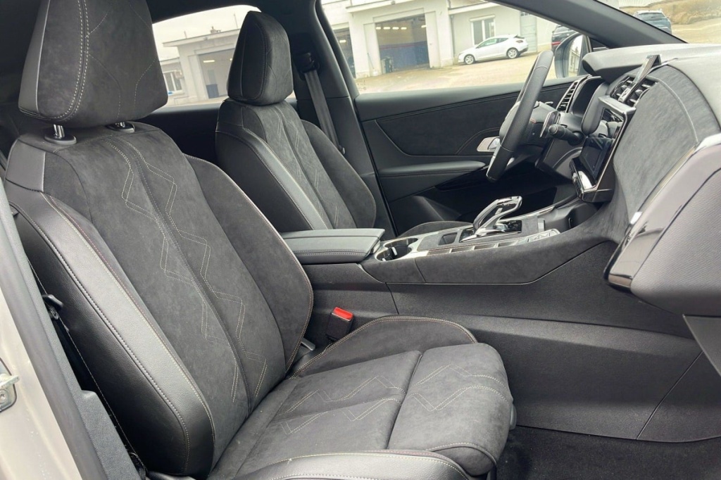 DS DS7 BlueHDi 130 EAT8 Pallas - ref: 1-355375 - Photo 9