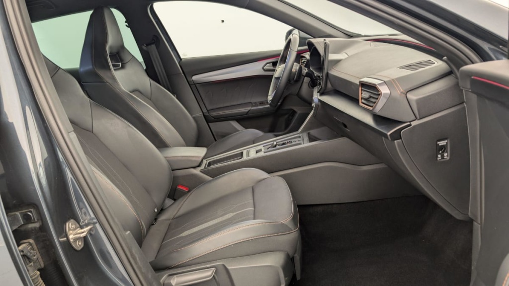 CUPRA Formentor 1.4 e-HYBRID 204 ch DSG6 V - ref: 1-355472 - Photo 9