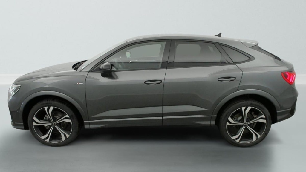 AUDI Q3 Sportback 35 TDI 150 ch S tronic 7 S line plus - ref: 1-355544 - Photo 4