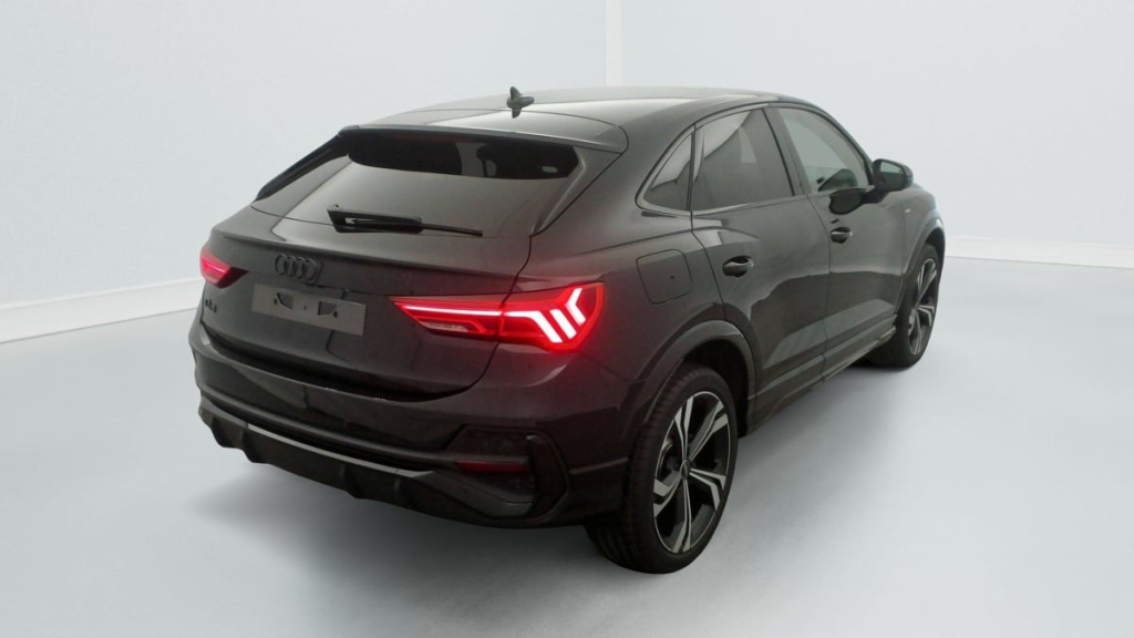 AUDI Q3 Sportback 35 TDI 150 ch S tronic 7 S line plus - ref: 1-355545 - Photo 7
