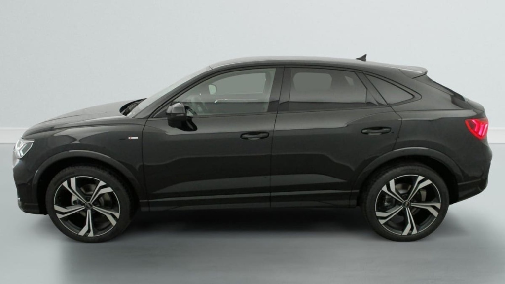 AUDI Q3 Sportback 35 TDI 150 ch S tronic 7 S line plus - ref: 1-355546 - Photo 4