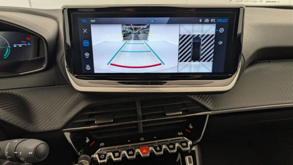 PEUGEOT 2008 Hybrid 145 e-DCS6 Allure - ref: 1-355684 - Photo 17