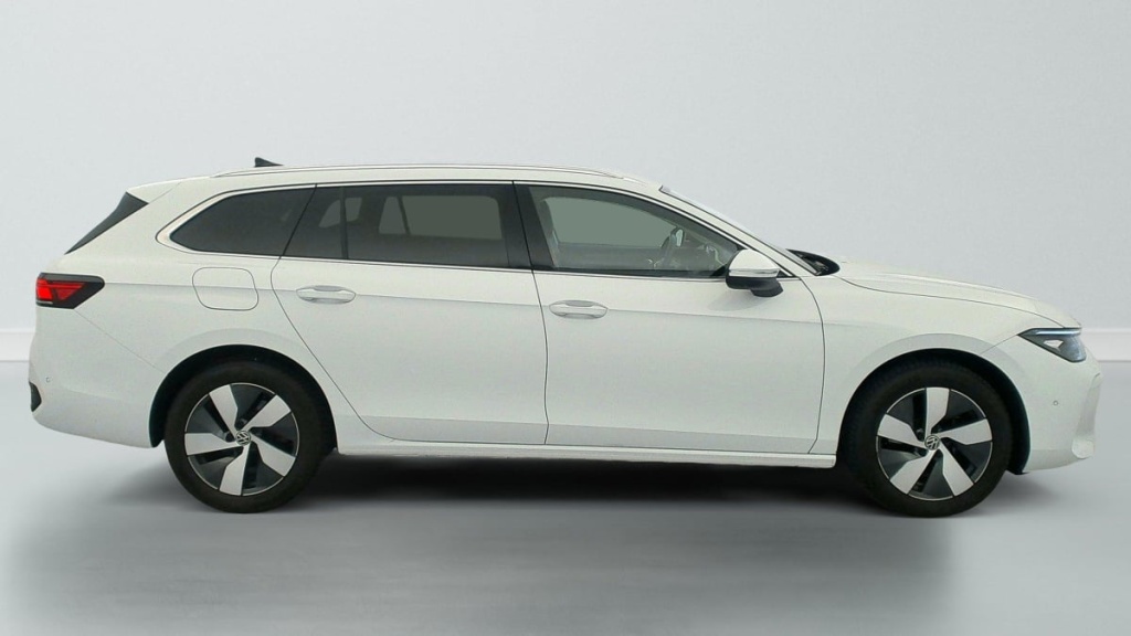 VOLKSWAGEN Passat SW 1.5 ETSI OPF 150 DSG7 LIFE PLUS - ref: 1-355753 - Photo 8