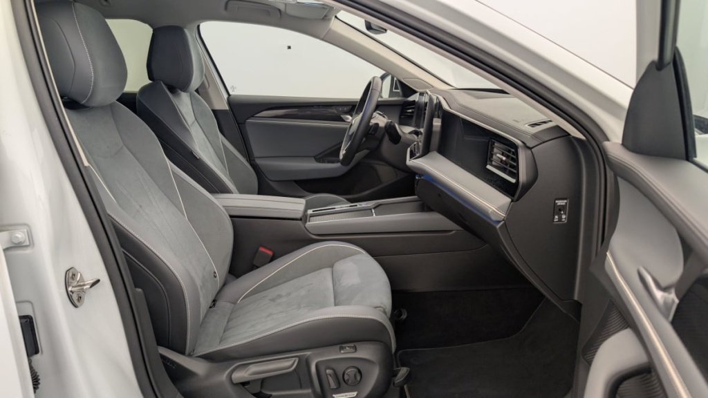 VOLKSWAGEN Passat SW 1.5 ETSI OPF 150 DSG7 LIFE PLUS - ref: 1-355753 - Photo 9