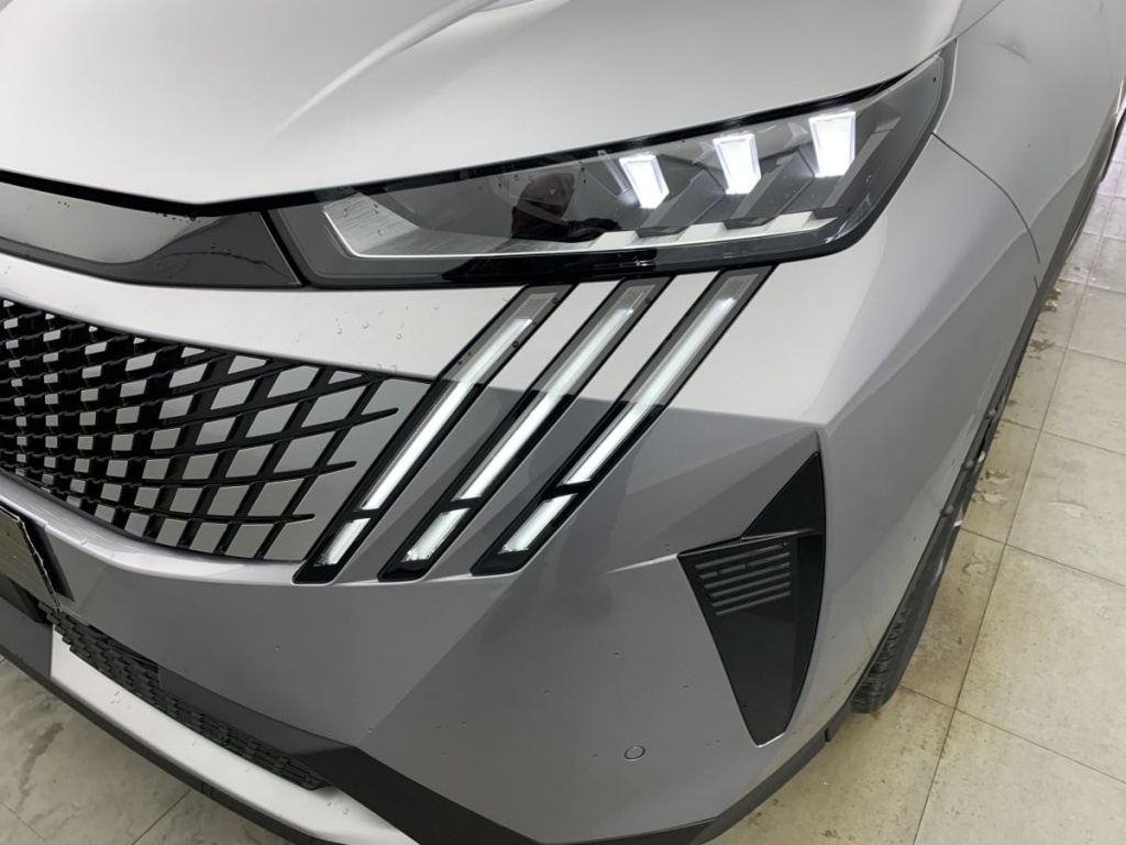 PEUGEOT 3008 Hybrid 145 e-DCS6 GT - ref: 1-355884 - Photo 12