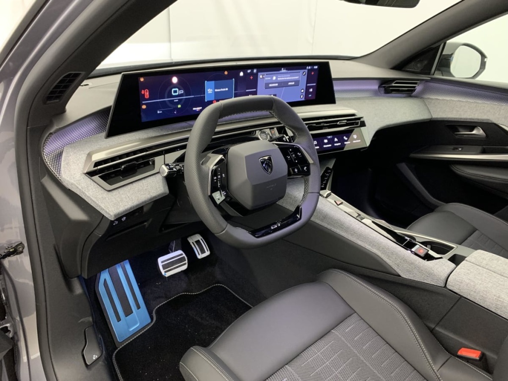 PEUGEOT 3008 Hybrid 145 e-DCS6 GT - ref: 1-355889 - Photo 15