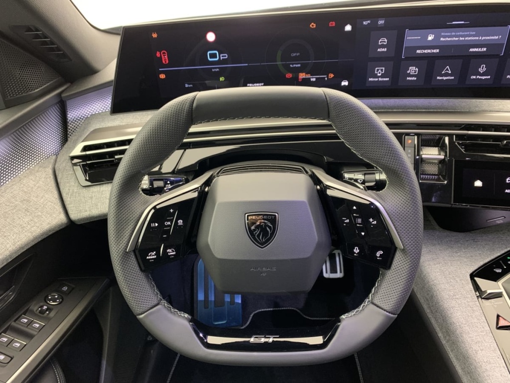 PEUGEOT 3008 Hybrid 145 e-DCS6 GT - ref: 1-355901 - Photo 14