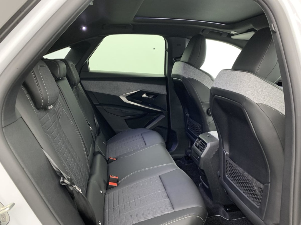 PEUGEOT 3008 Hybrid 145 e-DCS6 GT - ref: 1-355919 - Photo 10