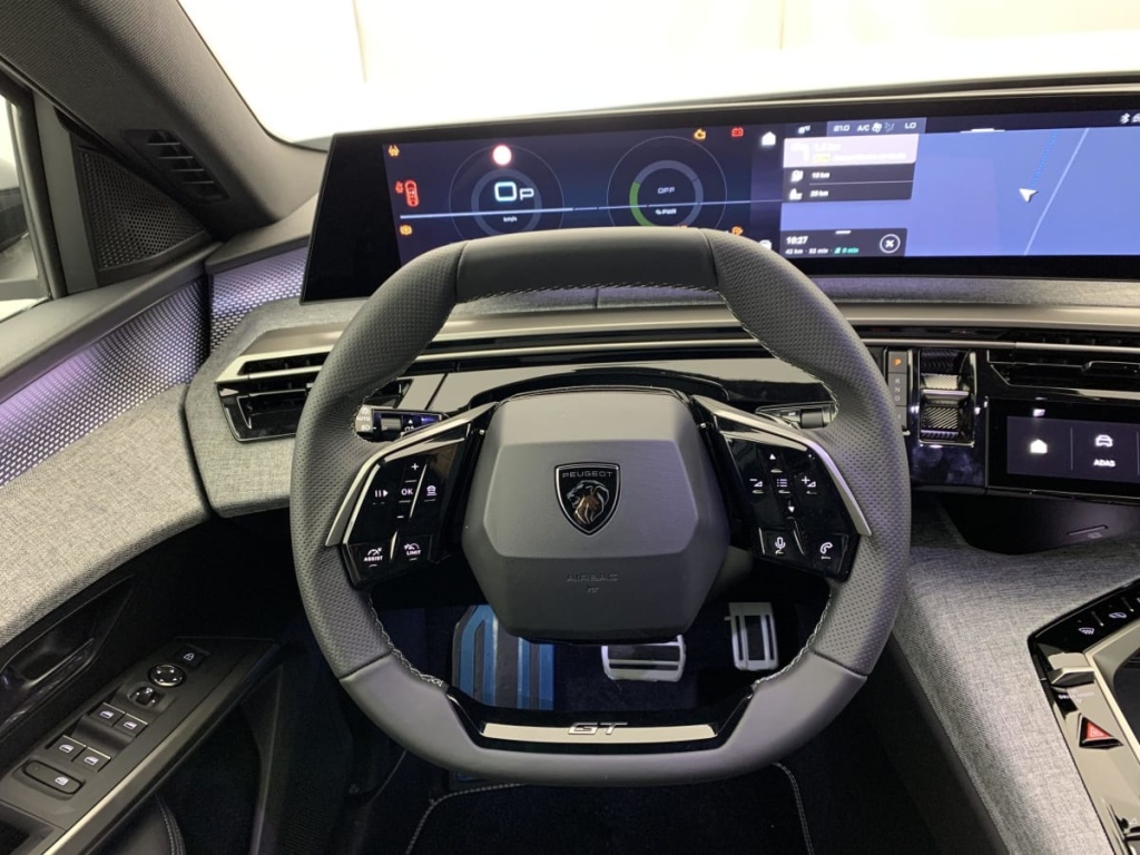 PEUGEOT 3008 Hybrid 145 e-DCS6 GT - ref: 1-355919 - Photo 14