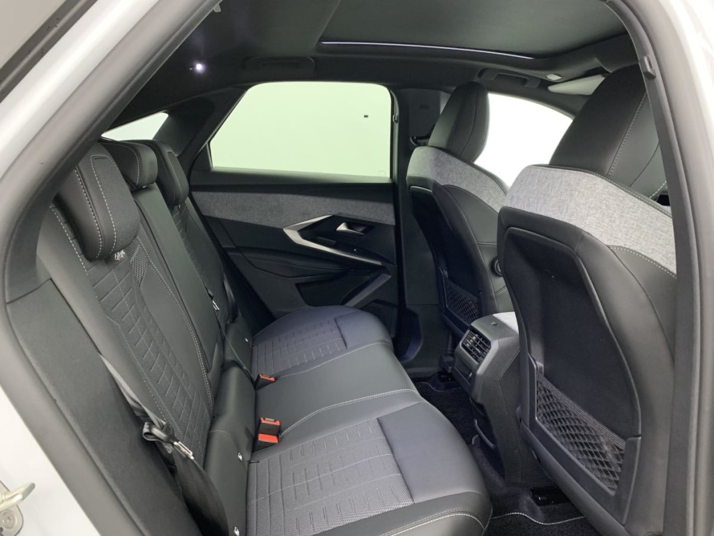 PEUGEOT 3008 Hybrid 145 e-DCS6 GT - ref: 1-355923 - Photo 10