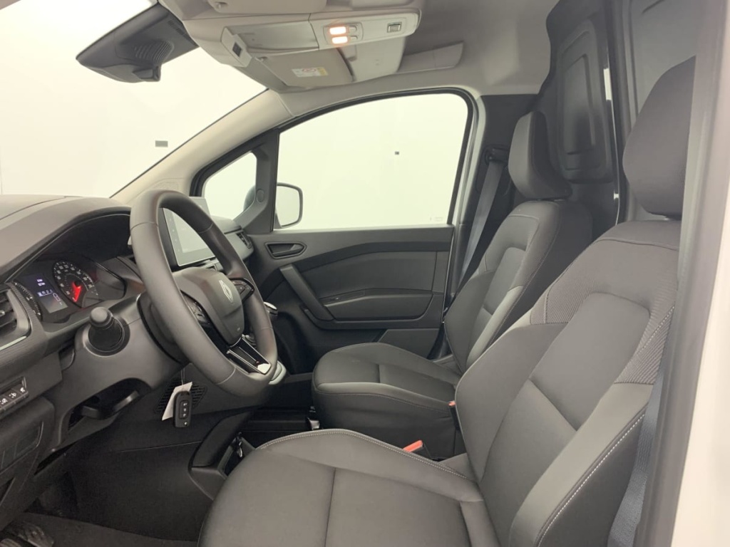 RENAULT Kangoo TOLE L1 BLUE DCI 95 GSR2 ADVANCE - ref: 1-356230 - Photo 12