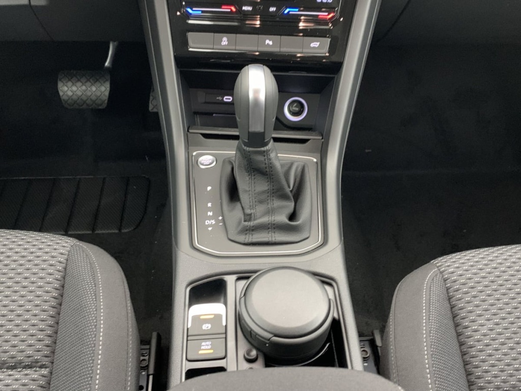 VOLKSWAGEN Touran 1.5 TSI EVO 150 DSG7 7pl VW Edition - ref: 1-356408 - Photo 16