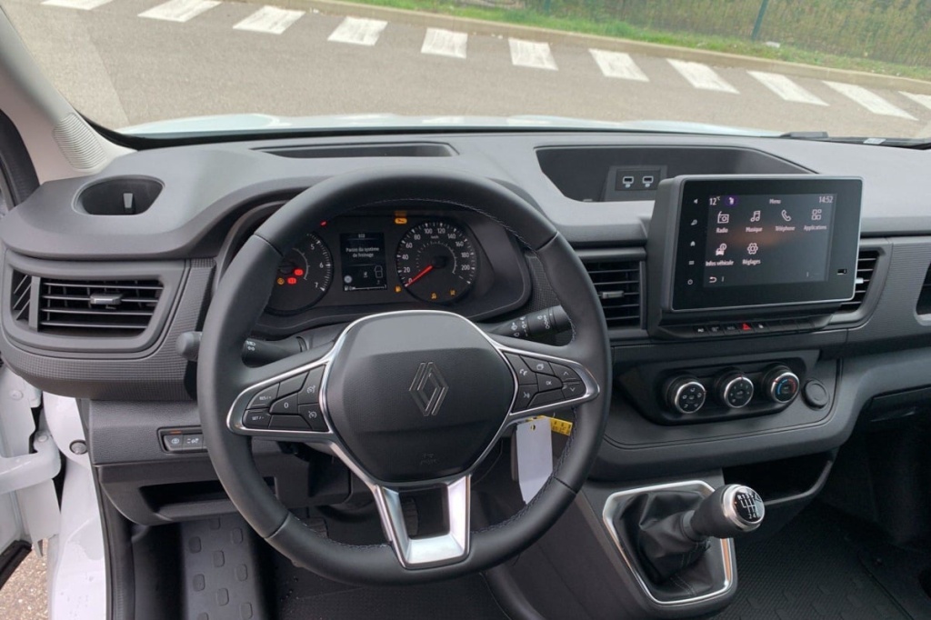 RENAULT Trafic L2H1 3T BLUE DCI 150 GSR2 ADVANCE - ref: 1-356999 - Photo 13